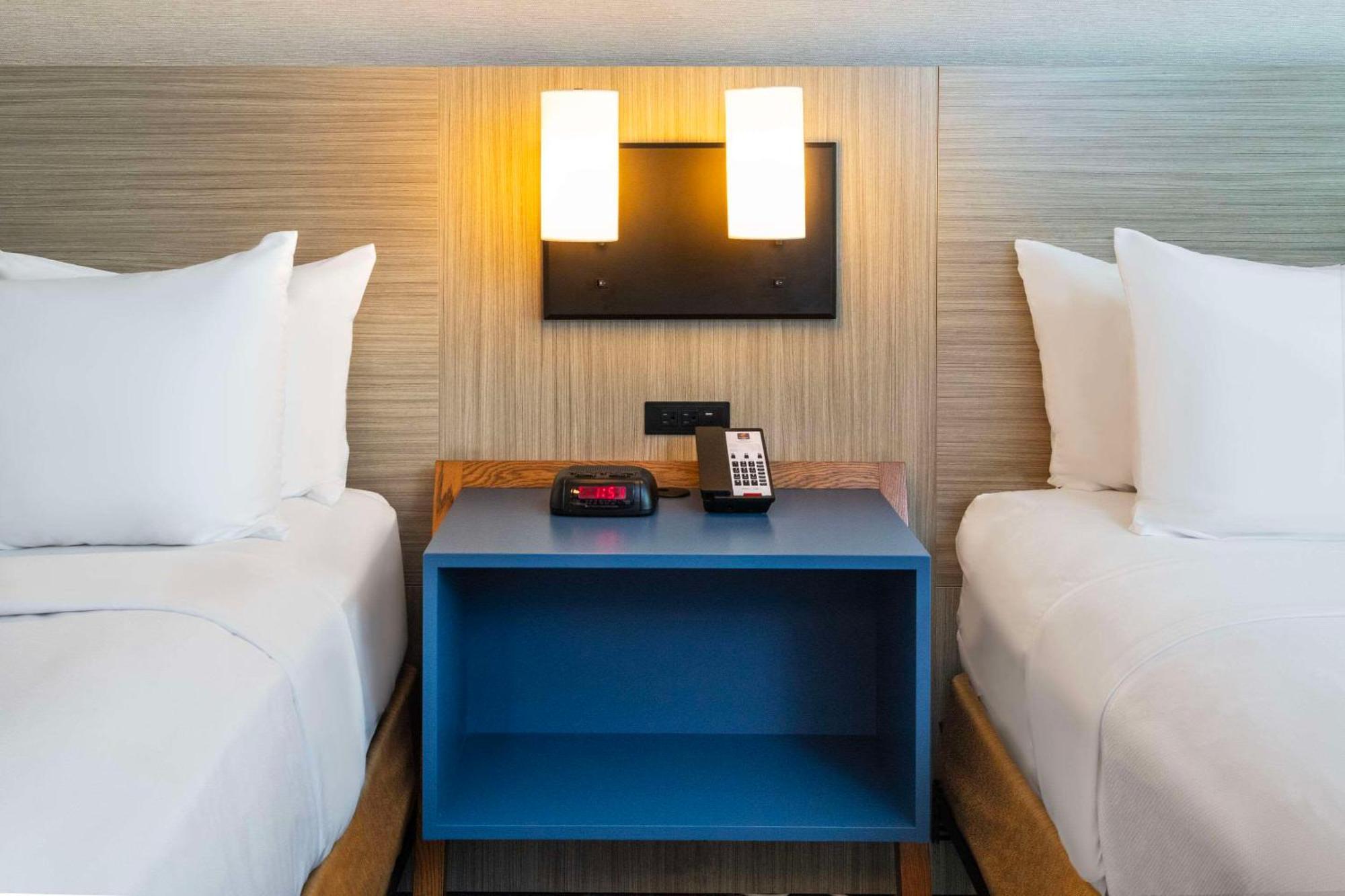 Comfort Inn Airport East Québec Kültér fotó